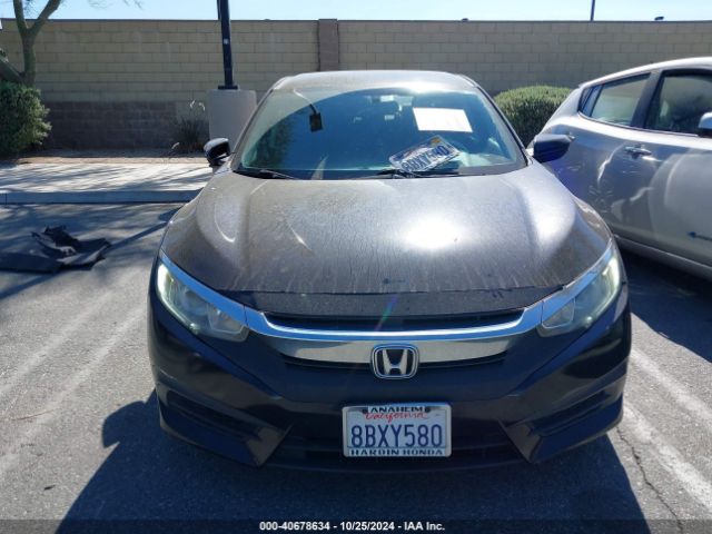 2HGFC2F51JH525633 Honda Civic Lx