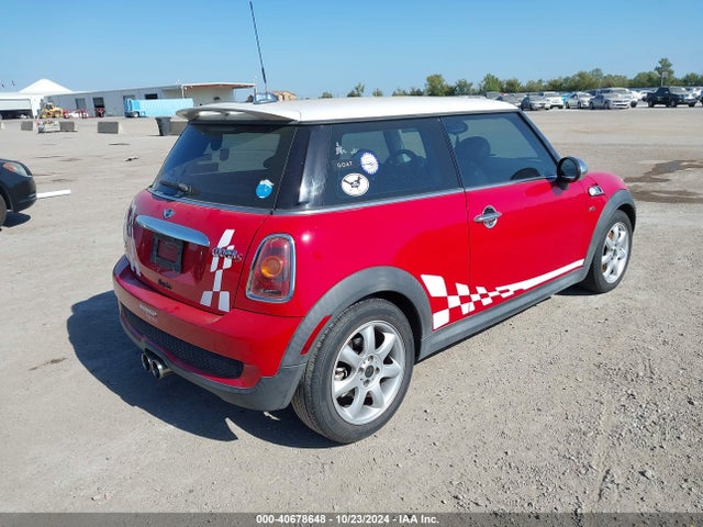 2008 MINI COOPER S WMWMF73568TV37334 Photo 3