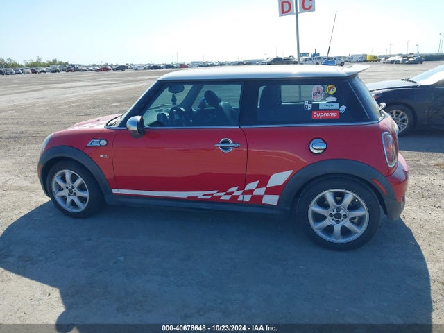 2008 MINI COOPER S WMWMF73568TV37334 Photo 5