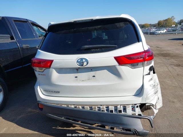 Toyota Highlander Le 2019 5TDZZRFH3KS361608 Image 16