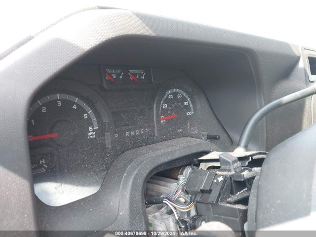 2011 Ford E-150 Commercial მანქანა იყიდება აუქციონზე, vin: 1FTNE1EW3BDB31798, აუქციონის ნომერი: 40678699