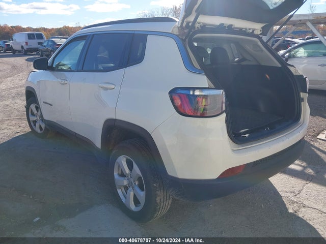 Jeep Compass Latitude 4x4 2021 3C4NJDBB5MT573946 Image 3