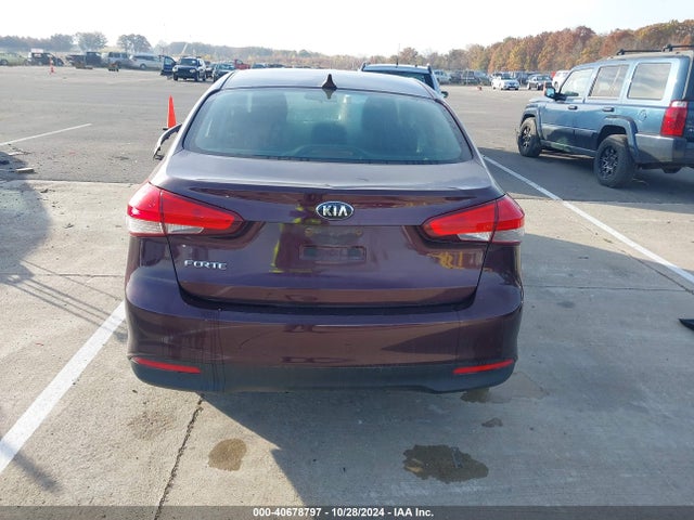 KIA FORTE LX 2017 3KPFK4A70HE025460 Image 17