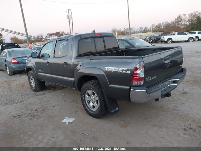 Toyota Tacoma Double Cab 2014 5TFLU4EN8EX098139 Image 3