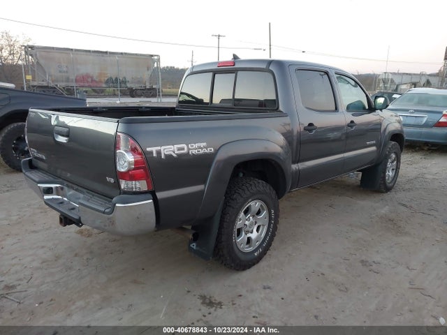 Toyota Tacoma Double Cab 2014 5TFLU4EN8EX098139 Image 4