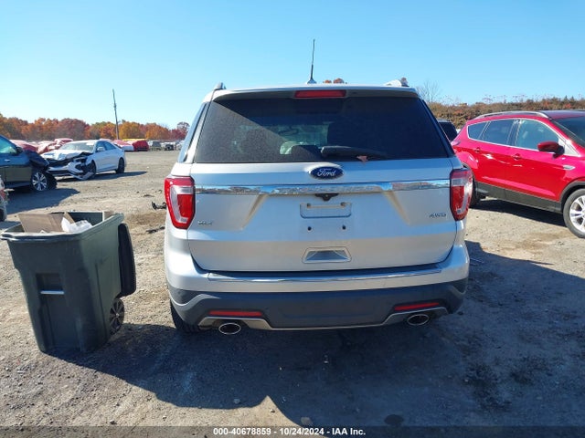 Ford EXPLORER XLT 2018 1FM5K8D8XJGA36457 Image 16