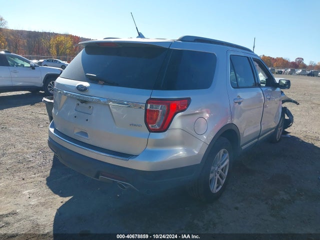 Ford EXPLORER XLT 2018 1FM5K8D8XJGA36457 Image 4