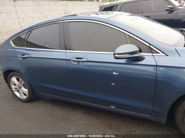 3FA6P0HD4JR214042 Ford FUSION SE