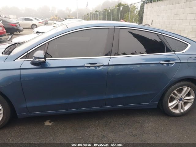 3FA6P0HD4JR214042 Ford FUSION SE