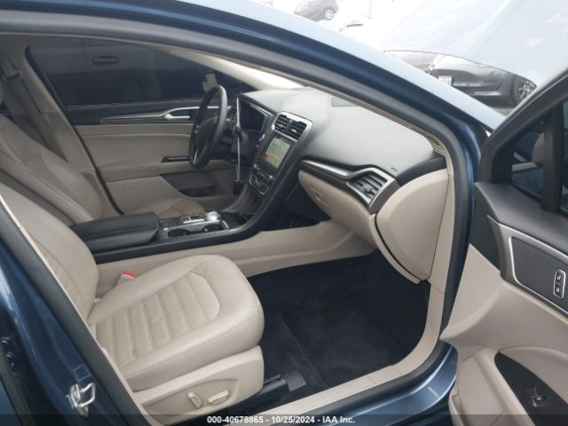 3FA6P0HD4JR214042 Ford FUSION SE
