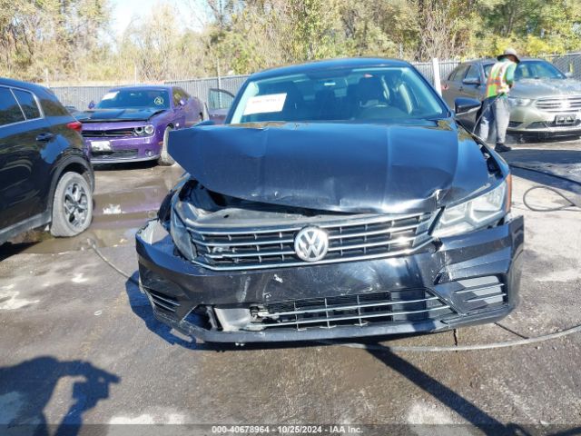 1VWDT7A37HC003804 Volkswagen Passat 1.8t R-line