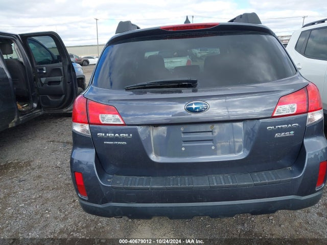 Subaru Outback 2.5i Premium 2014 4S4BRBDC9E3292635 Image 16
