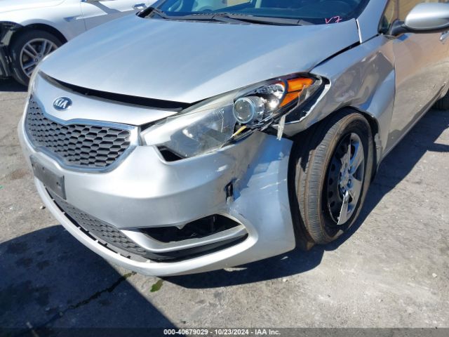 KNAFK4A67E5132131 KIA FORTE LX