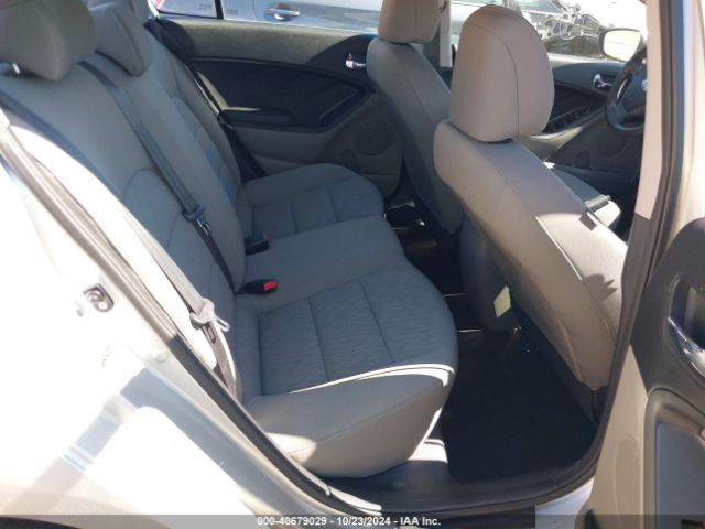 KNAFK4A67E5132131 KIA FORTE LX