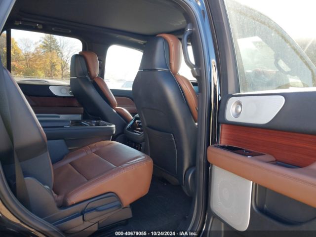 5LMJJ2LT8NEL11570 Lincoln Navigator Reserve