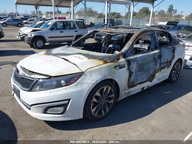 KIA Optima 2015 5XXGR4A65FG490537 Image 2