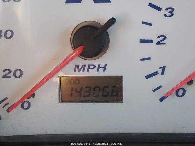 2001 MITSUBISHI ECLIPSE 4A3AC84HX1E034183 Photo 6