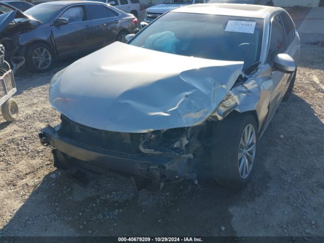 4T1BF1FK2FU976834 Toyota CAMRY XLE