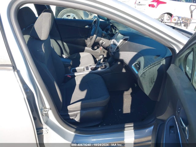 Chevrolet Cruze Ls Auto 2017 1G1BC5SM7H7158070 Image 5
