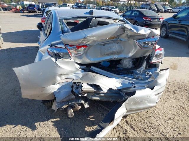 Chevrolet Cruze Ls Auto 2017 1G1BC5SM7H7158070 Image 6
