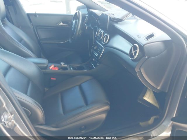 WDDSJ4GB4JN638119 Mercedes-Benz CLA 250 4MATIC