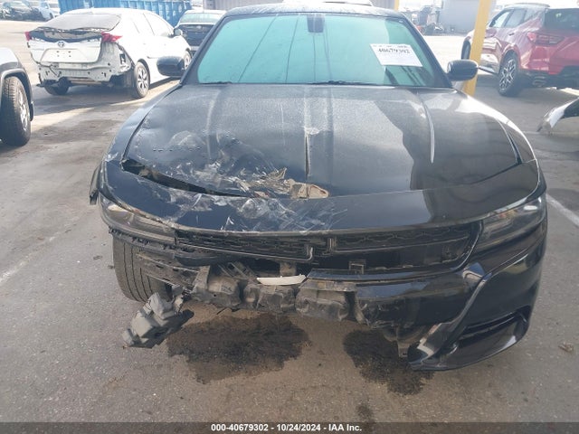 2C3CDXBG8JH306983 Dodge Charger Sxt Rwd