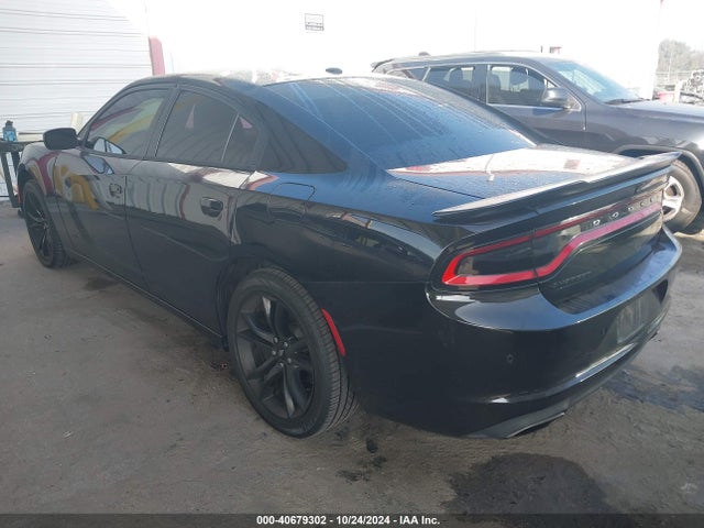 2C3CDXBG8JH306983 Dodge Charger Sxt Rwd