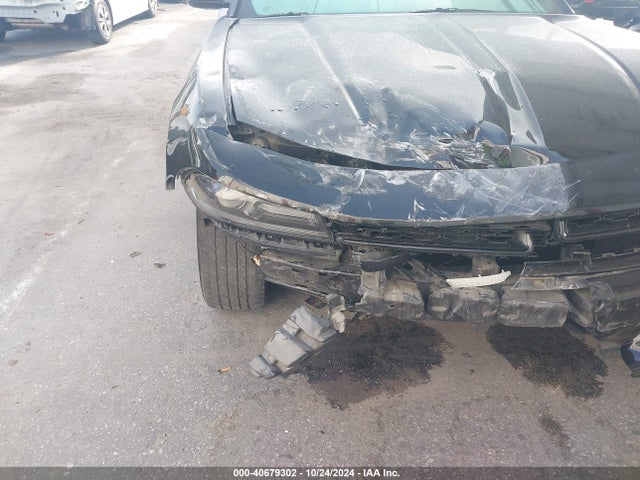 2C3CDXBG8JH306983 Dodge Charger Sxt Rwd