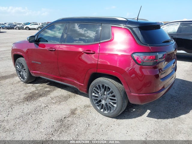 3C4NJDCB5NT231705 Jeep Compass High Altitude 4x4