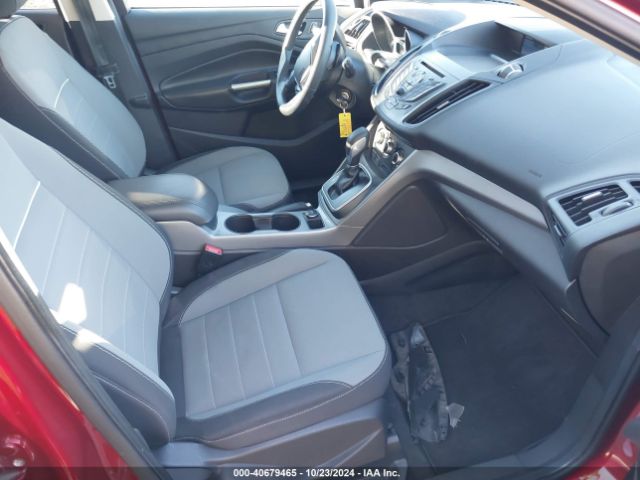 1FMCU9GX0EUB54227 Ford ESCAPE SE
