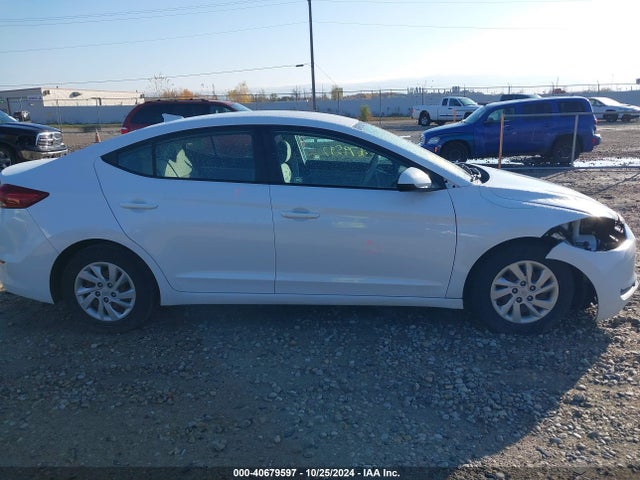 Hyundai ELANTRA SE 2017 5NPD74LF3HH065847 Image 14