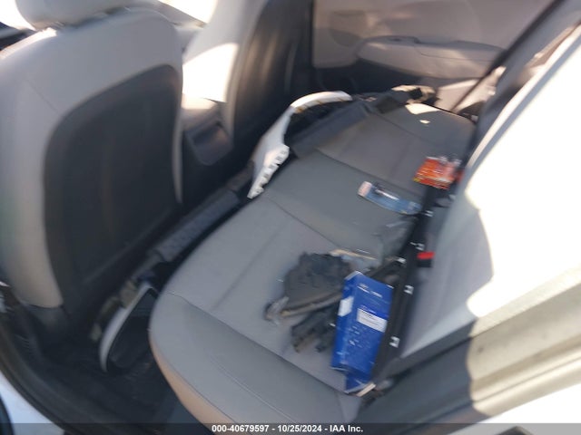 Hyundai ELANTRA SE 2017 5NPD74LF3HH065847 Image 12