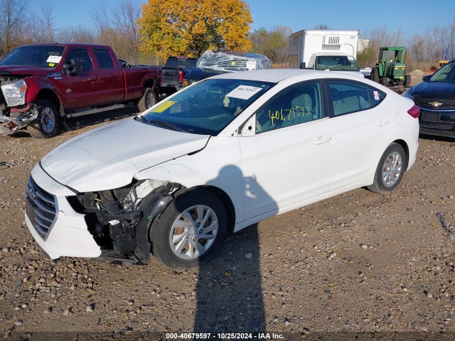 Hyundai ELANTRA SE 2017 5NPD74LF3HH065847 Image 2