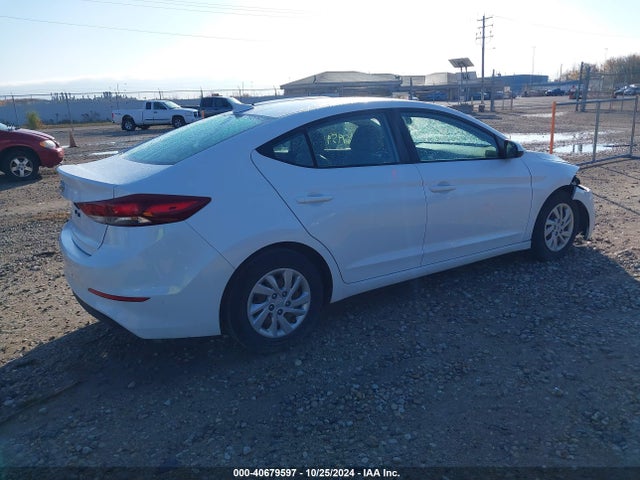 Hyundai ELANTRA SE 2017 5NPD74LF3HH065847 Image 4