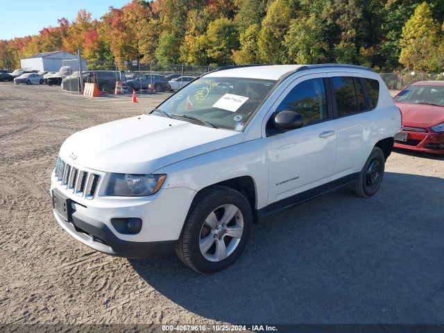 Jeep Compass Sport 2015 1C4NJDBB8FD438825 Image 2