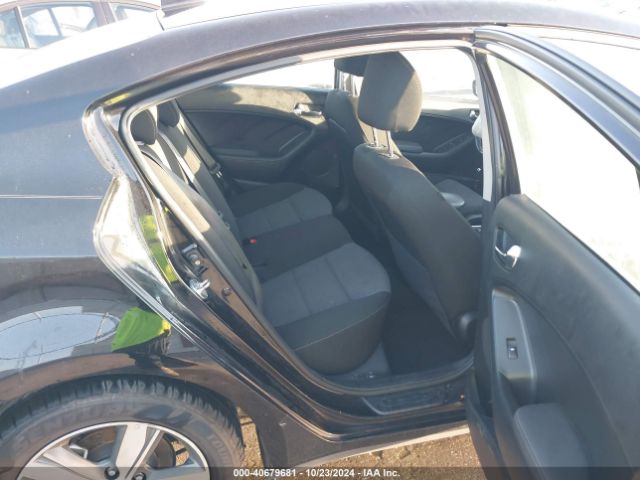 3KPFL4A7XJE226267 KIA FORTE S