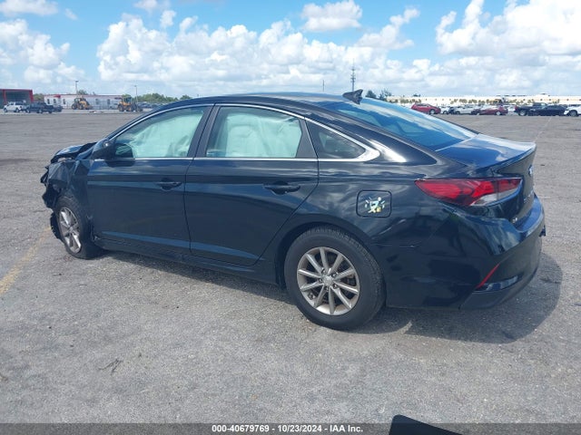 Hyundai SONATA SE 2019 5NPE24AF6KH742502 Image 3