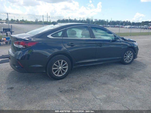 Hyundai SONATA SE 2019 5NPE24AF6KH742502 Image 4