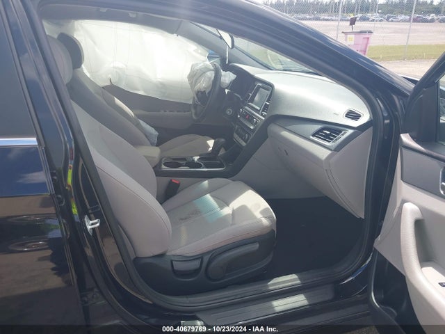 Hyundai SONATA SE 2019 5NPE24AF6KH742502 Image 5