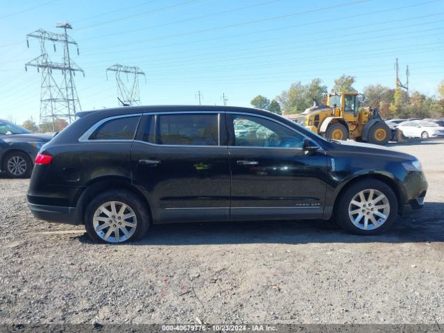 2LMHJ5NK8HBL01519 Lincoln Mkt Livery