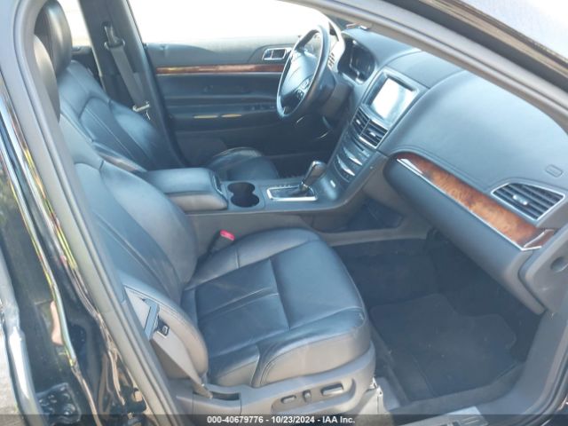 2LMHJ5NK8HBL01519 Lincoln Mkt Livery