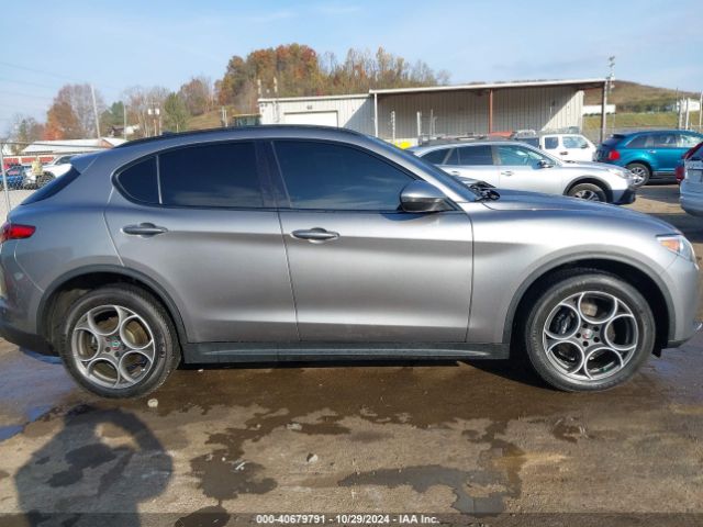 ZASFAKNN0J7B80541 Alfa Romeo Stelvio Ti Sport Awd