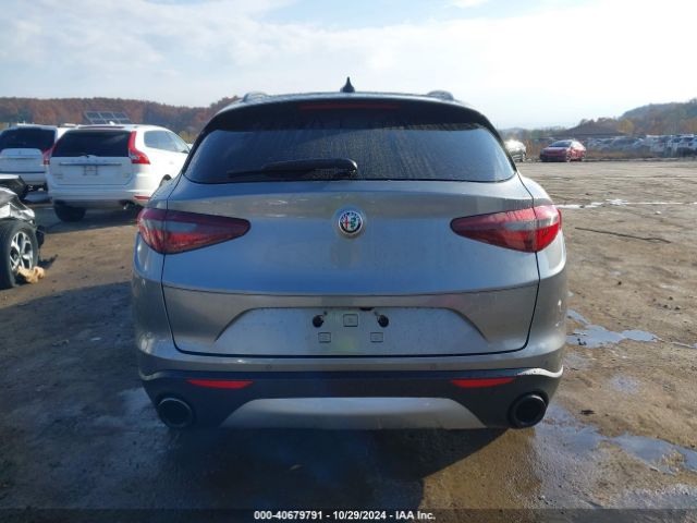ZASFAKNN0J7B80541 Alfa Romeo Stelvio Ti Sport Awd