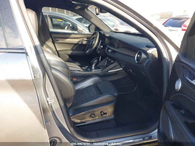 ZASFAKNN0J7B80541 Alfa Romeo Stelvio Ti Sport Awd