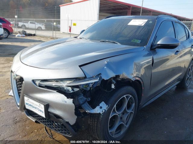 ZASFAKNN0J7B80541 Alfa Romeo Stelvio Ti Sport Awd