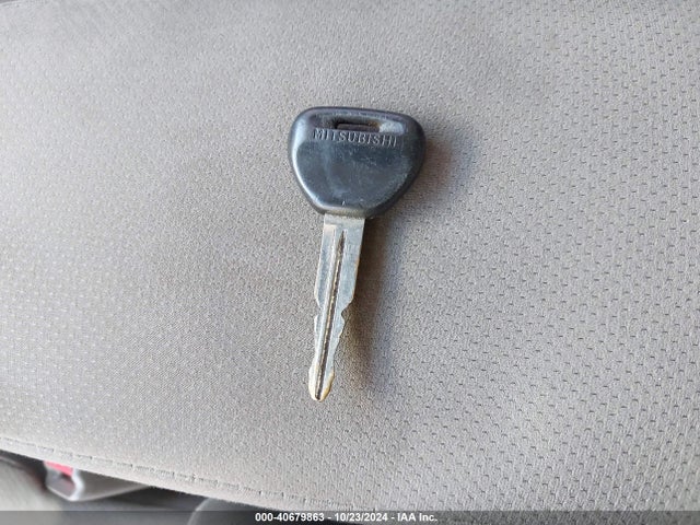 2003 MITSUBISHI OUTLANDER JA4LX41G33U094250 Photo 10
