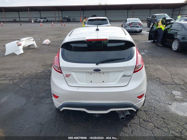 Ford FIESTA ST 2017 3FADP4GX6HM100061 Image 16