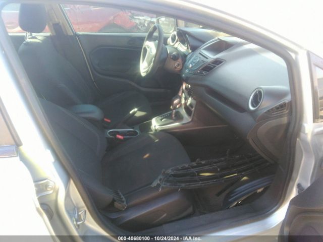 3FADP4EJ8JM108313 Ford FIESTA SE