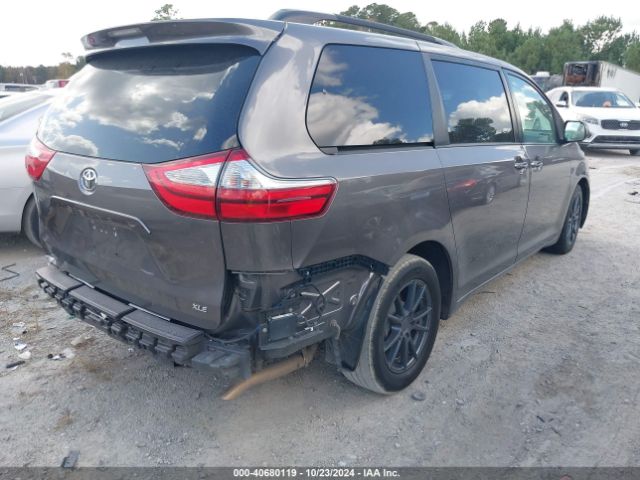 5TDYK3DC1GS747780 Toyota Sienna Xle 8 Passenger