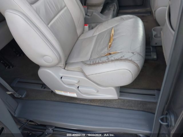 5TDYK3DC1GS747780 Toyota Sienna Xle 8 Passenger